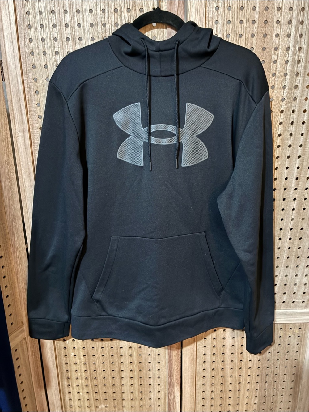 Under Armour Men's Black Logo Hoodie Sweater Size L